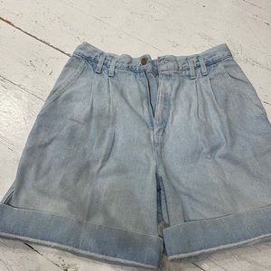 Vintage Dockers jean shorts, size 10
